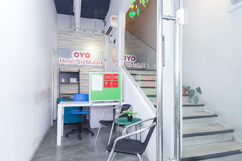 Oyo 220 Hotel Sri Maluri Kuala Lumpur Exterior foto